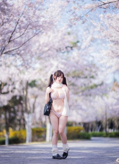 鬼团六电影_欧美电影在线